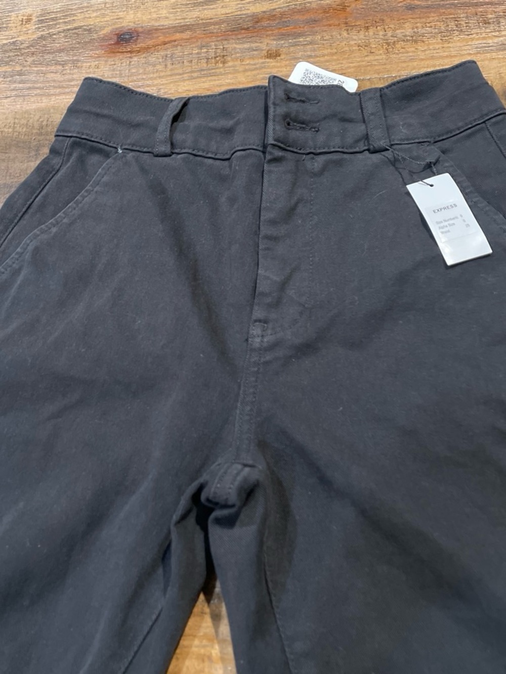 Express Women's Straight-Leg Jean trousers in Black - Picture 5 of 6